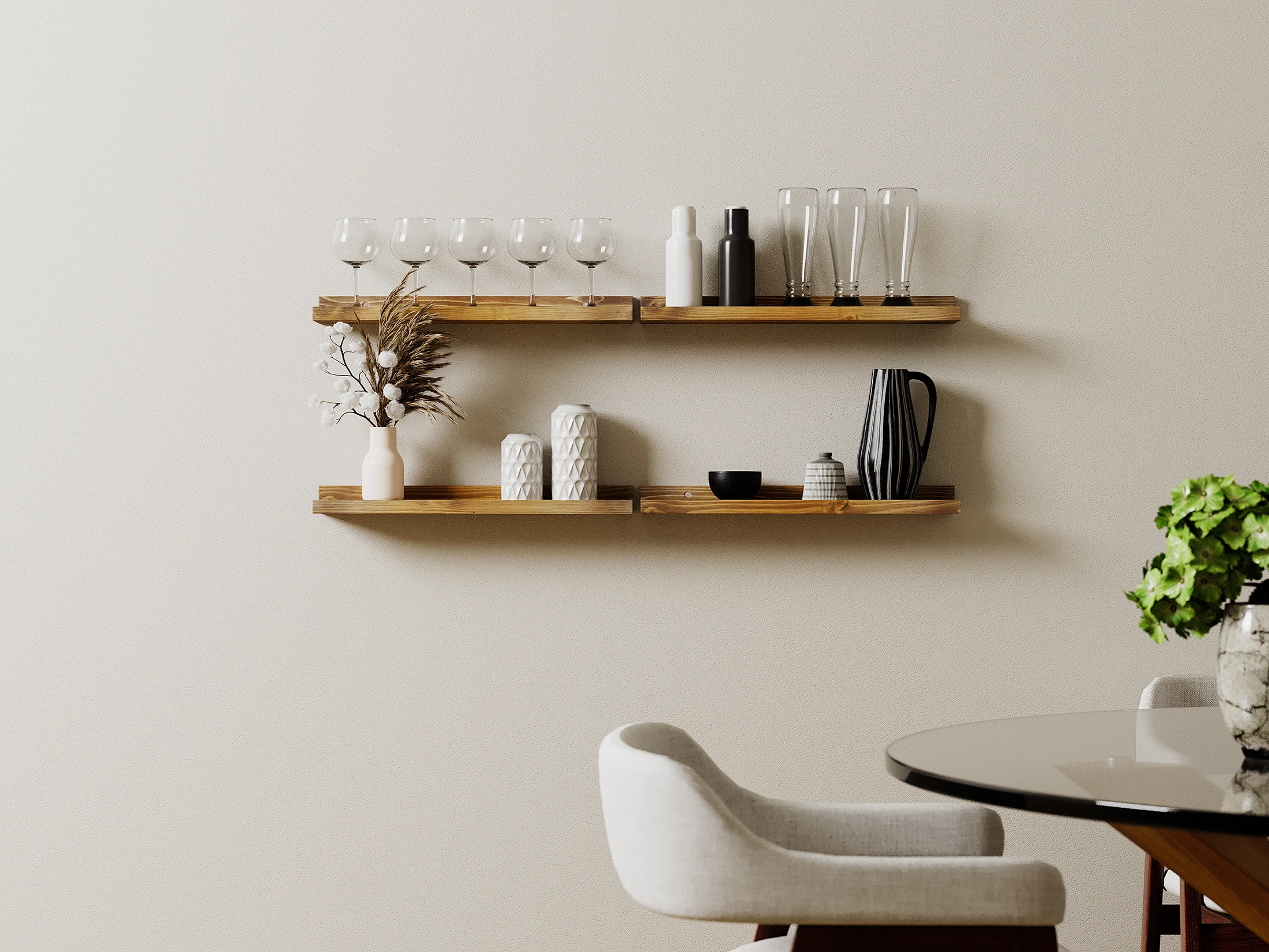 Product visualisaties van houten wandplanken met glazen en decoratieve objecten in een eetkamer